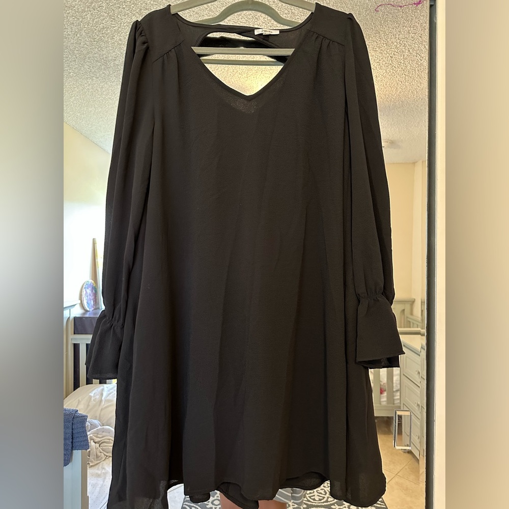 Gorgeous black dress
